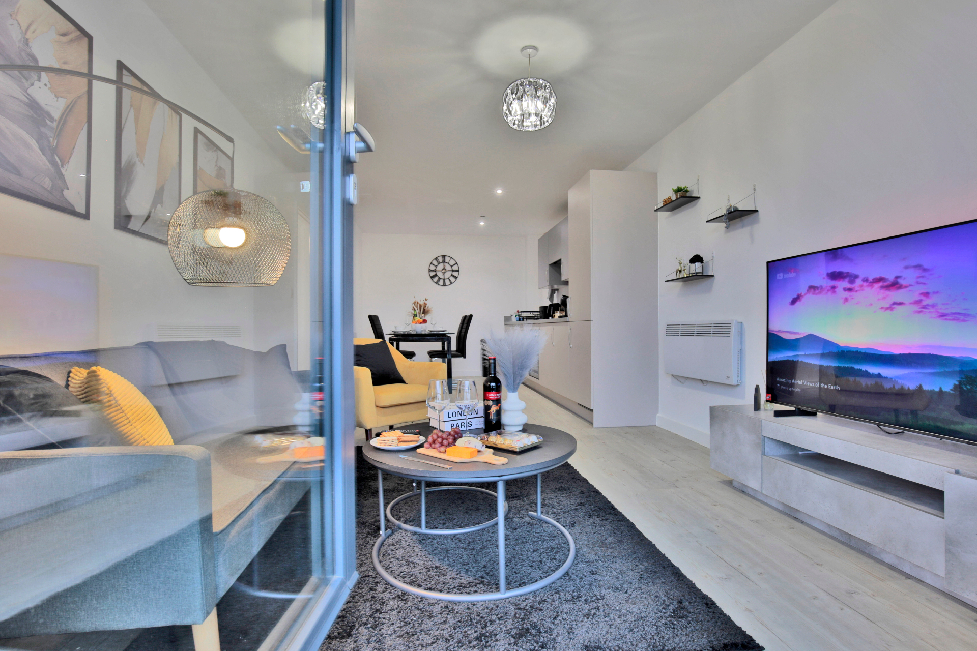 City apartment lounge